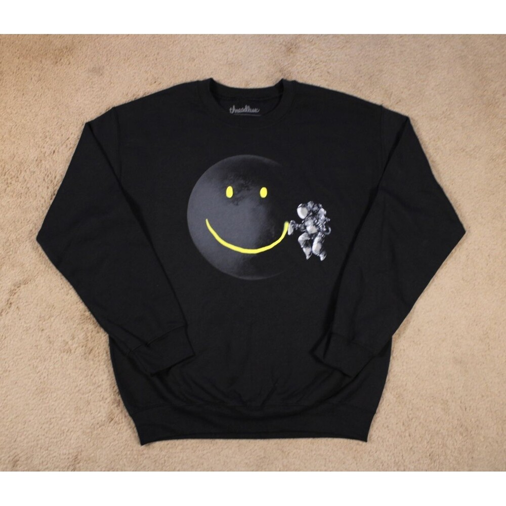 Threadless Moon Astronaut Spray Graphic Crewneck Sweatshirt (M) Black NWT